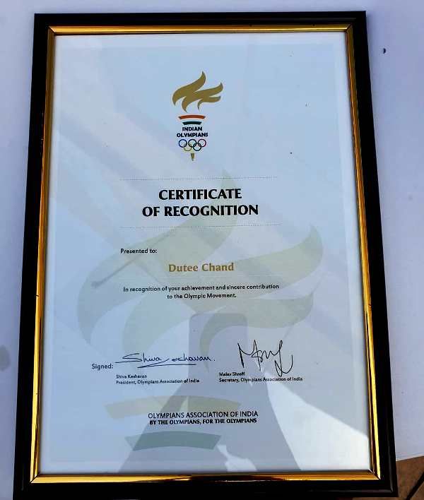 ओलंपियन एसोसिएशन ऑफ इंडिया द्वारा दुती चंद को मान्यता का प्रमाण पत्र