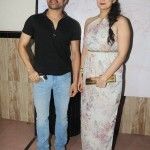 Himesh Reshammiya kasama si Sonia Kapoor