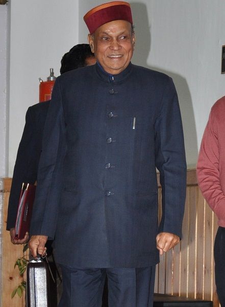 BJP līderis Prem Kumars Dhumals