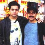 Aakarshan Singh dengan ayahnya