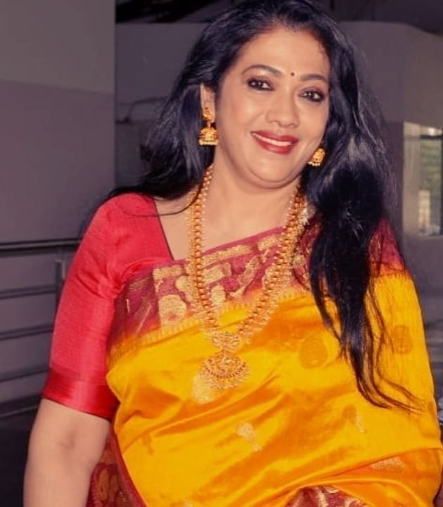 Rekha Harris (Bigg Boss Tamil 4) Edad, esposo, familia, biografía y más