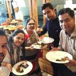 Rohit Khandelwal עם משפחתו