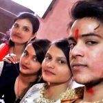 Jyoti Kumar mit ihren Geschwistern