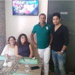 Vikram Chatterjee con su familia