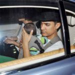 Aamir Khan en su coche Rolls Royce Ghost