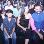 Shanaya Kapoor com sua família