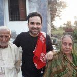 Pankaj Tripathi con su padre y su madre