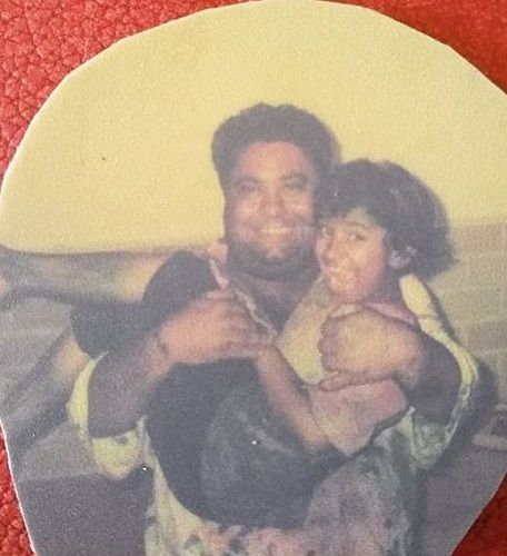मनोज पाहवा की एक पुरानी तस्वीर उनकी बेटी के साथ