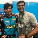 Arjun Maini กับพ่อของเขา