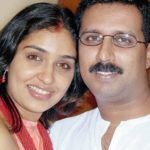 Krishna Kumar met zijn ex-vrouw Anu Prabhakar