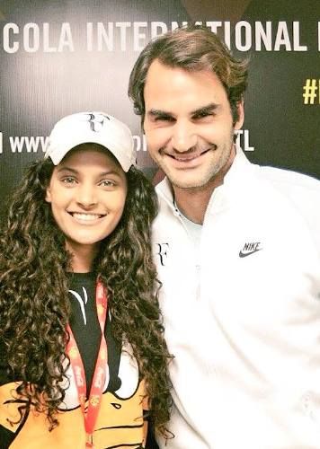 Saiyami Kher với Roger Federer