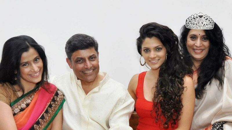 Saiyami Kher với cha mẹ và chị gái của cô ấy