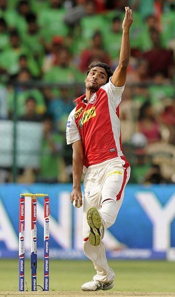 Sandeep Sharma bowling