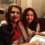 Tarana Raja Kapoor con la madre