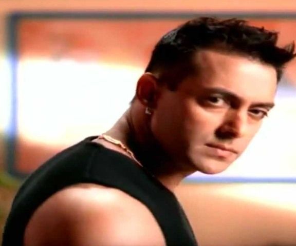 Salman Khan - Honey Honey sang frisyre