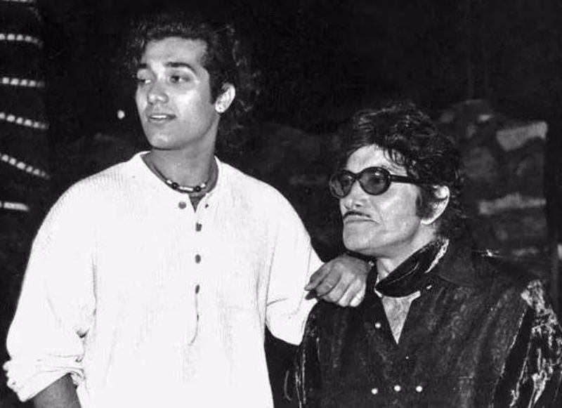 راج كومار مع ابنه بورو راج كومار