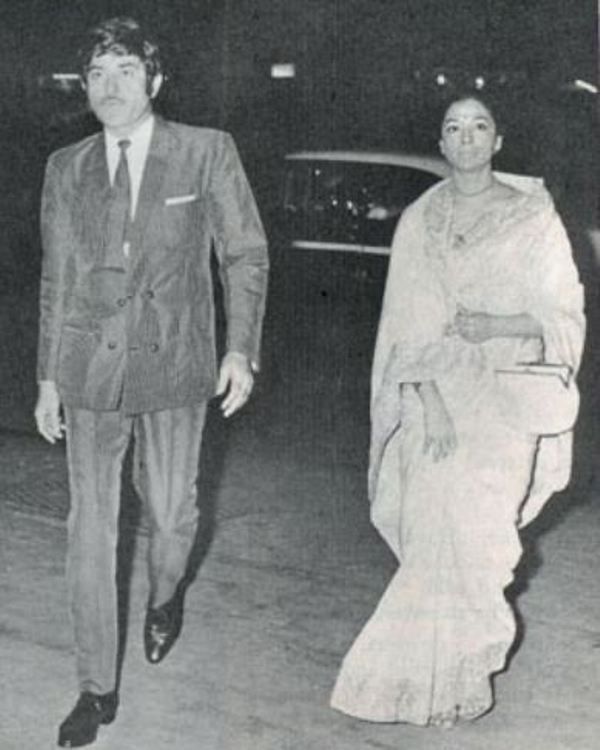 Раадж Кумар със сестра си