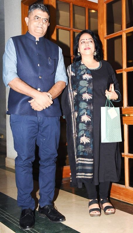 Gajraj Rao กับภรรยาของเขา