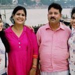 Neha Sargam med familien