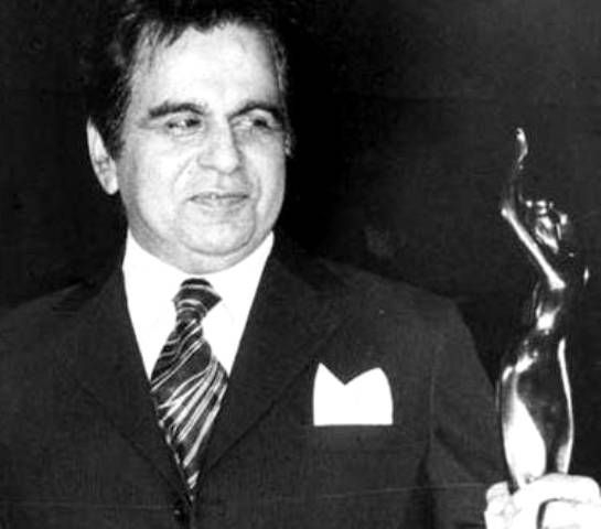 Dilip Kumar s nagradom Filmfare