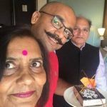 Vijay Vikram Singh ar vecākiem