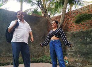 Sonal Vichare với cha của cô ấy