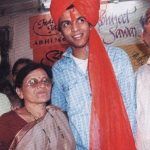 Абхиджит Савант с родителями и сестрой