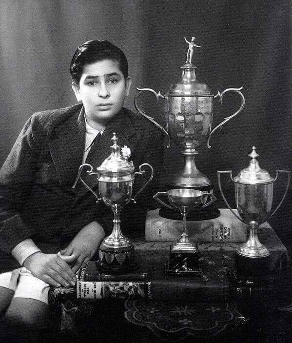 Raj Kapoor v mlajših dneh