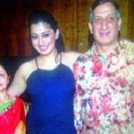 Raai Laxmi với bố mẹ cô ấy