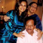 Manasi Joshi Roy con i suoi genitori