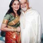 Madhuri Dixit com seu pai