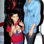 Sandip Soparrkar với vợ Jesse Randhawa và con trai Arjun