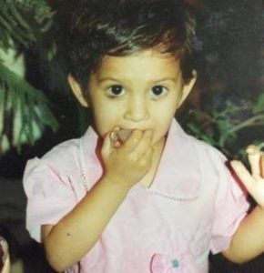 Shivani Saini durante sus días de infancia