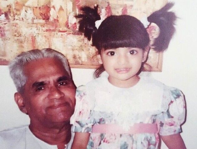 Athiya Shetty med sin bedstefar