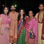 Shruti Sodhi con su familia
