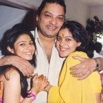 Tanishaa Mukerji s ocem i sestrom