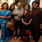 Lakshmi Gopalaswamy con su familia