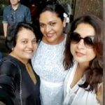 ramya-krishnan-with-her-mother-and-sister