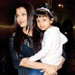 Aishwarya Rai Bachchan dengan anak perempuan Aaradhya