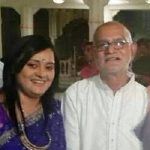 Vandana-Vithlani-mit-ihrem-Vater