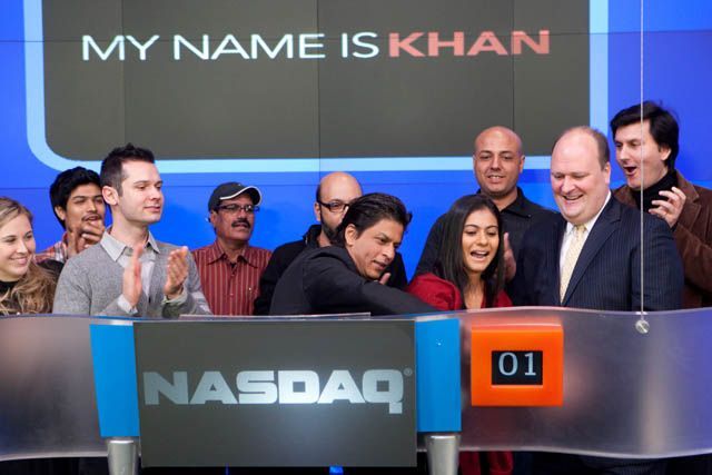 Kajol und Shah Rukh Khan an der NASDAQ
