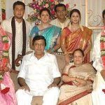 jyothika مع عائلتها