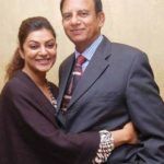 Sushmita Sen mit ihrem Vater Shubir Sen.