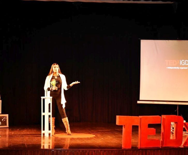 TEDx के एक कार्यक्रम में अनु अग्रवाल