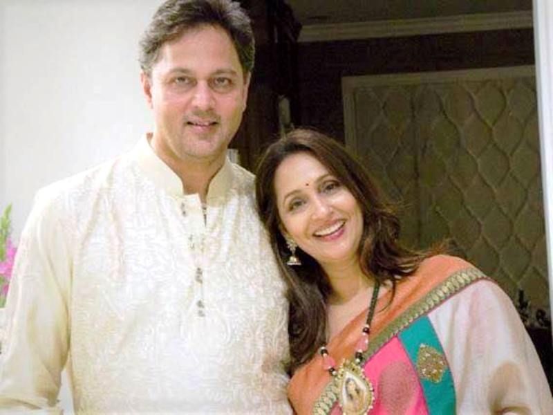 Ashwini Bhave com seu marido, Kishore