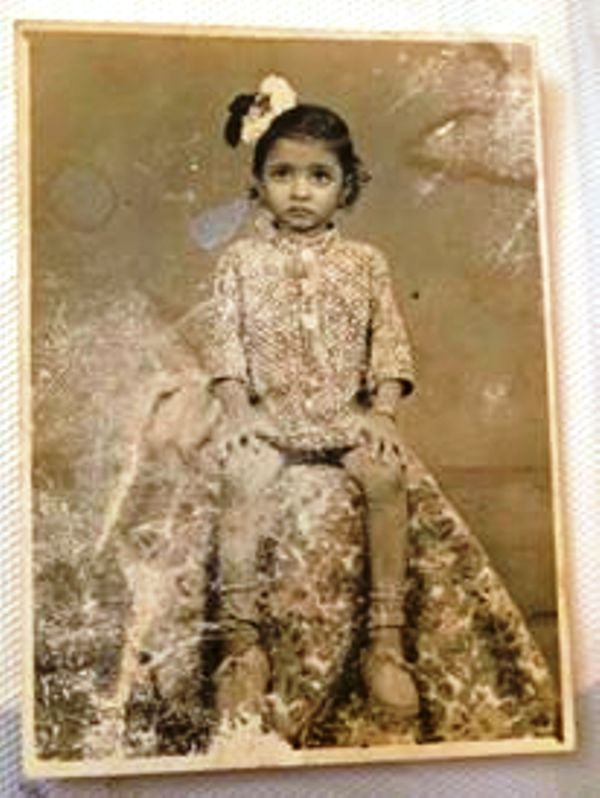 Una foto antigua de Twinkle Kapoor