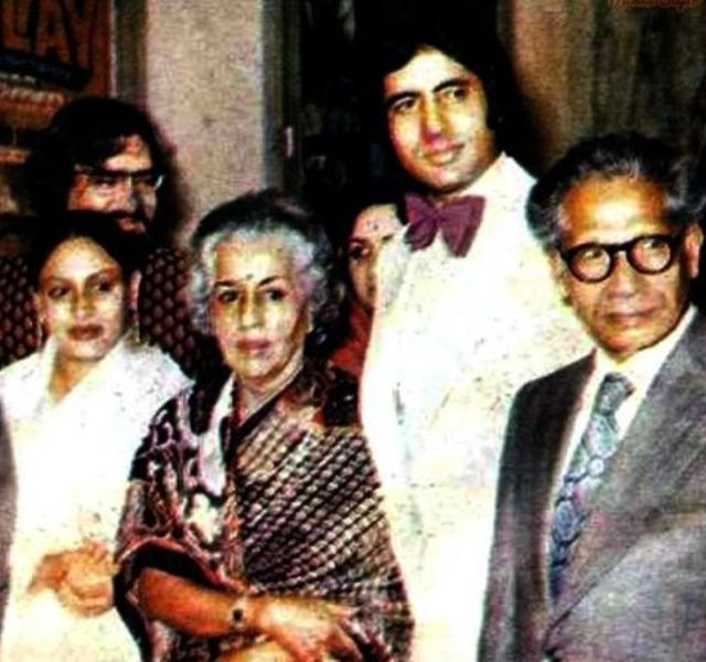 Teji Bachchan chez le premier ministre de Sholay