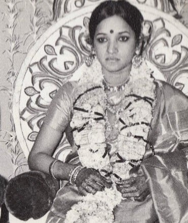   Viji Subramaniam ในวันแต่งงานของเธอ