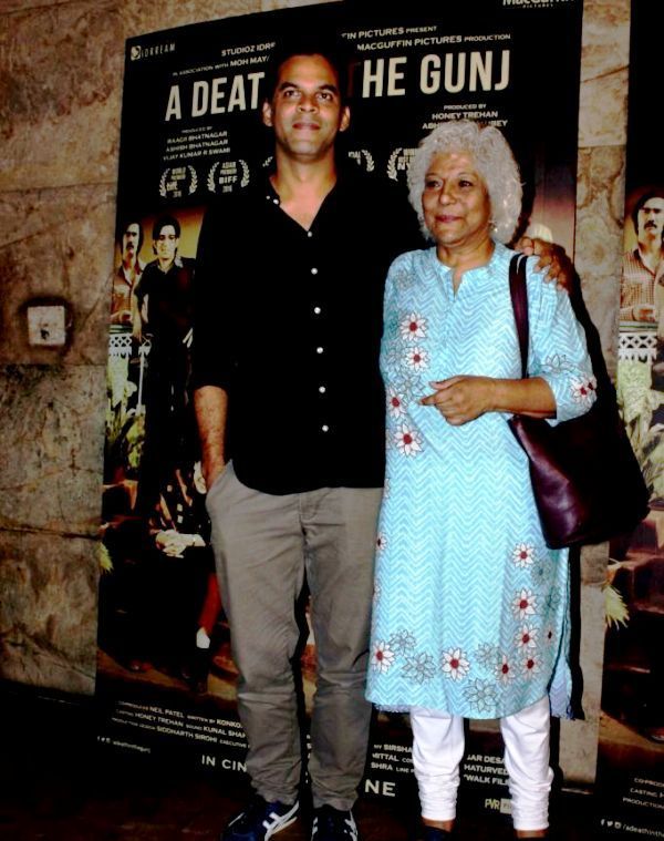 Vikramaditya Motwane με τη μητέρα του Dipa De Motwane