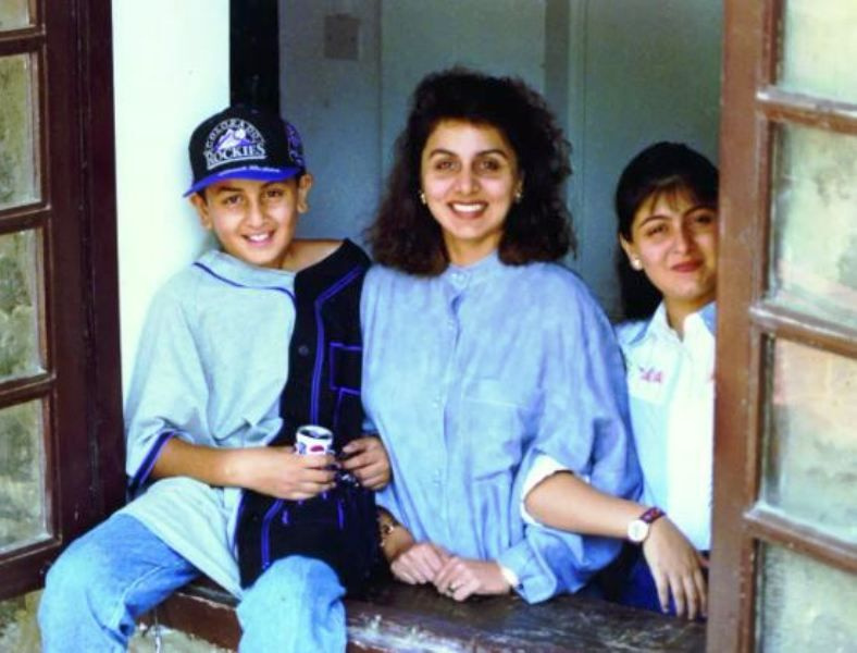   Stara slika Neetu Singh sa svojom djecom